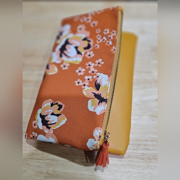 Rachel Pally Floral Orange and Yellow Women's Clutch NWOT - Picture 1 of 11